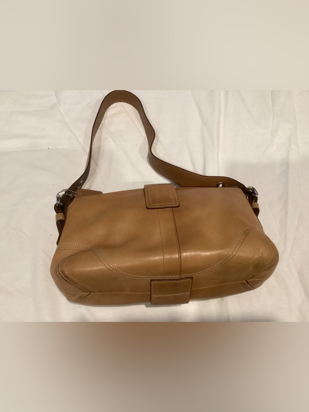 COACH Vintage Soho Double
Pocket Shoulder Bag #9434 - Picture 4 of 11